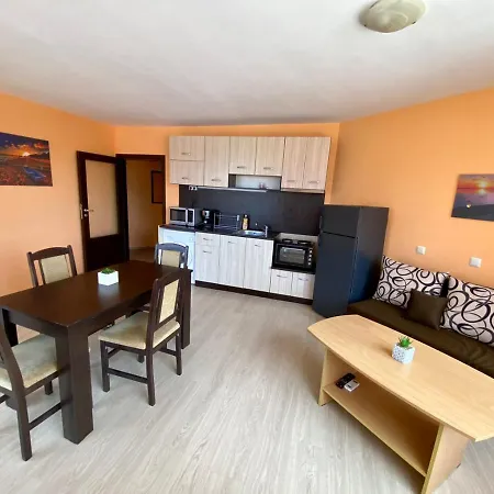Cozy In The Center Of Apartment *