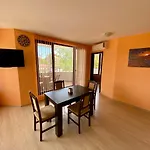 Cozy - St6 Apartment Primorsko